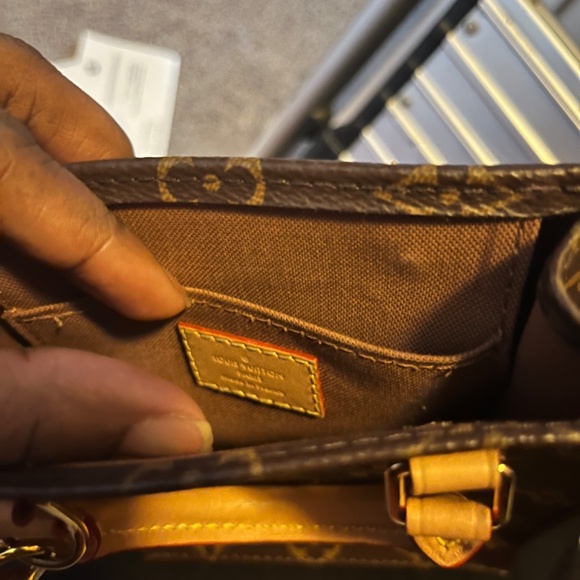 LOUIS VUITTON  Petit Sac Plat - Picture 2 of 4